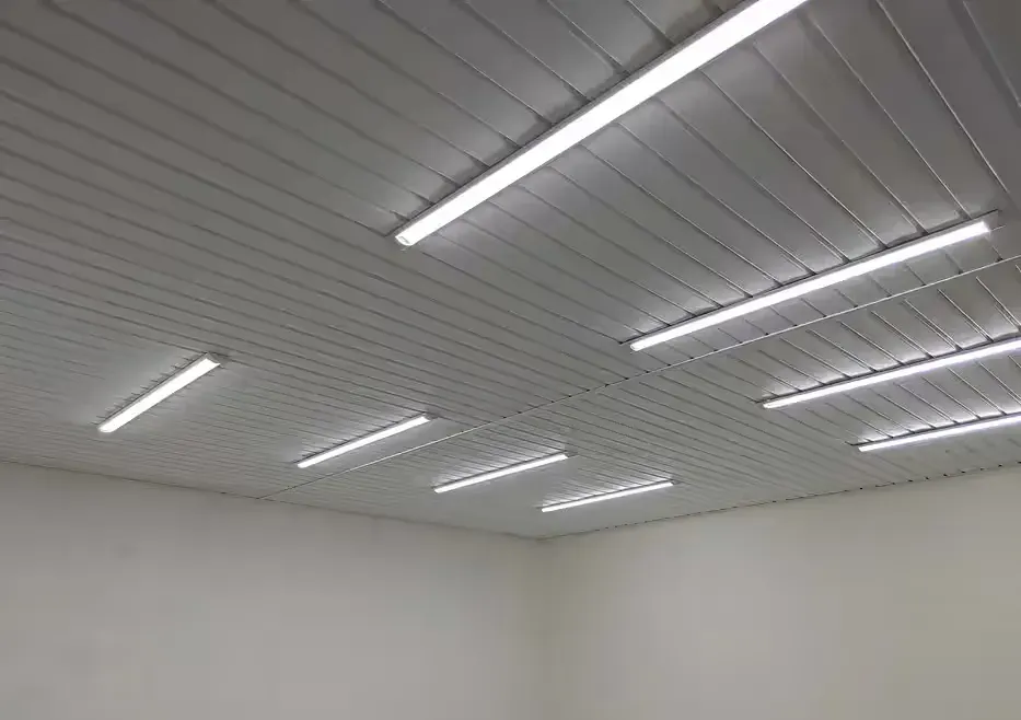 Lampa LED 120 cm Panel LED świetlówka garażowa oświetlenie 120cm 60cm — praca twórcy Piotr na Freshwall Marketplace