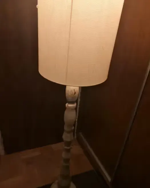 Lampa marmurowa vintage — praca twórcy Kamil na Freshwall Marketplace
