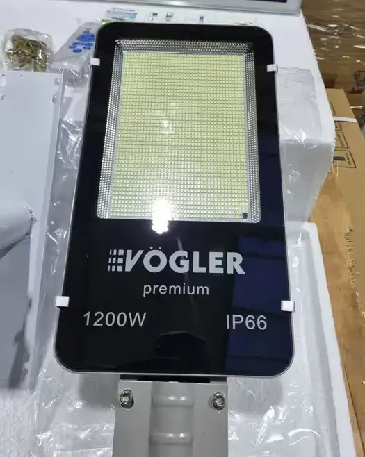 Lampa Solar Uliczna VÖGLER GmBh wersja PREMIUM 1200W — praca twórcy Centrum Handlowo-Usługowe Marek Karaś na Freshwall Marketplace