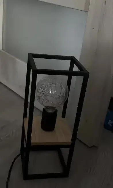 Lampa stołowa  LiBERTAD Katowice — praca twórcy Paweł na Freshwall Marketplace