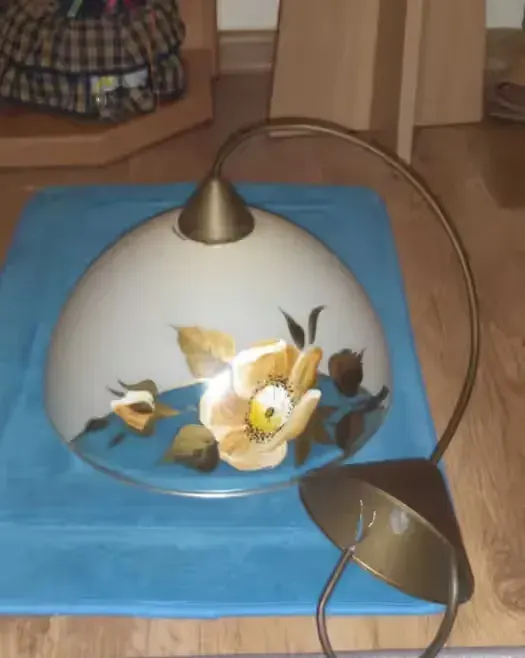 Lampa szklana malowane kwiaty — praca twórcy JOLKA na Freshwall Marketplace