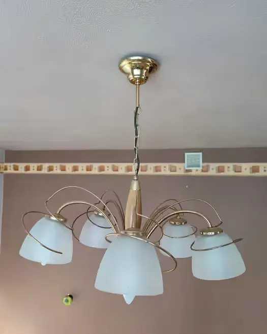 Lampa w stylu klasycznym — praca twórcy Krzysztof na Freshwall Marketplace