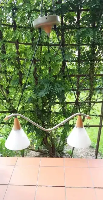 Lampa wisząca podwójna — praca twórcy Artur na Freshwall Marketplace