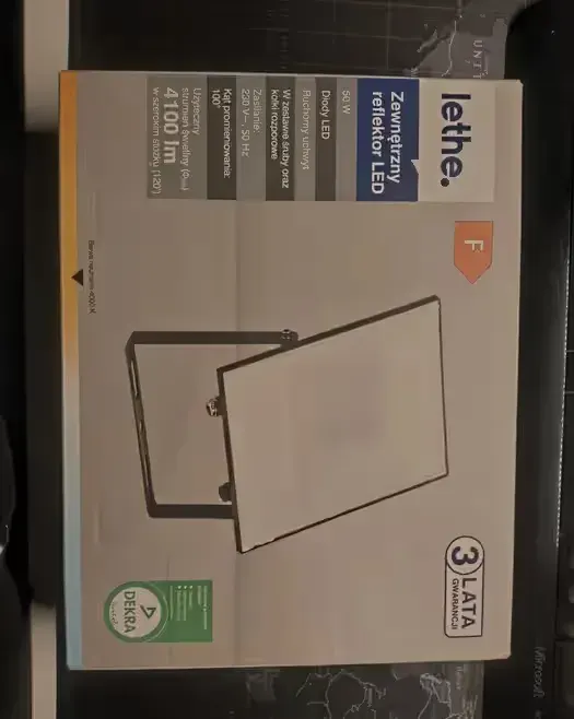 Naświetlacz halogen zewnętrzny Lethe 50W 230V — praca twórcy sprzedaje na Freshwall Marketplace