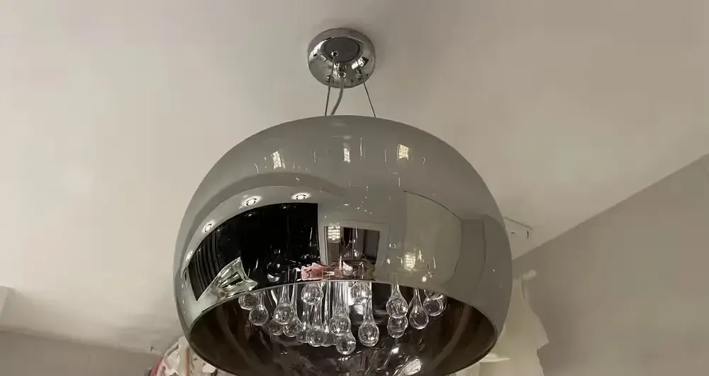 Salonowa lampa zwieszana przydymiony czarny — praca twórcy Magda na Freshwall Marketplace