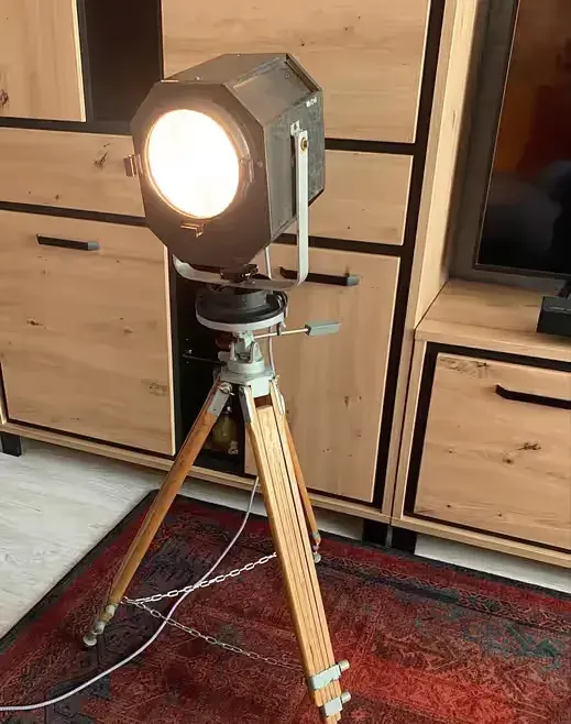 Stara lampa podlogowa zabytek Prl  Loft vintage — praca twórcy Jacek na Freshwall Marketplace
