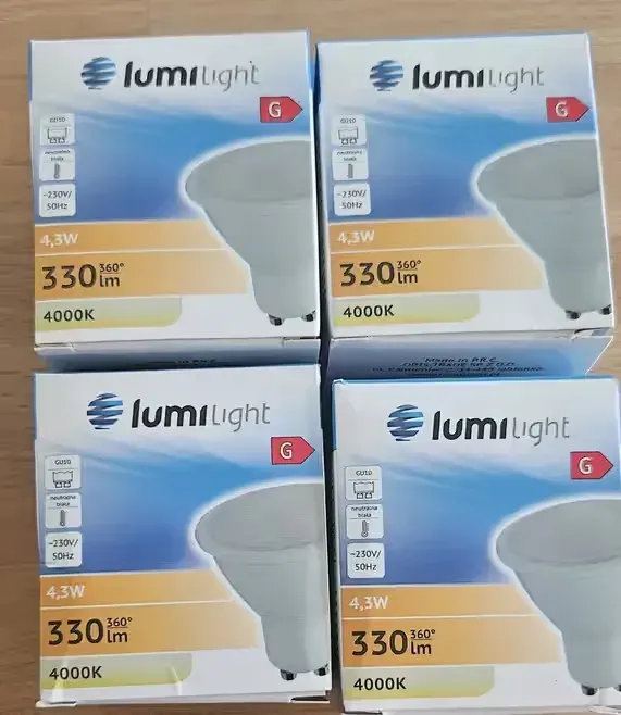 Świetlówki LED 4szt. 4,3W, 4000K — praca twórcy Mariusz na Freshwall Marketplace