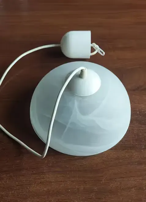 Szklany mleczny klosz, lampa do kuchni, przedpokój — praca twórcy Marija na Freshwall Marketplace