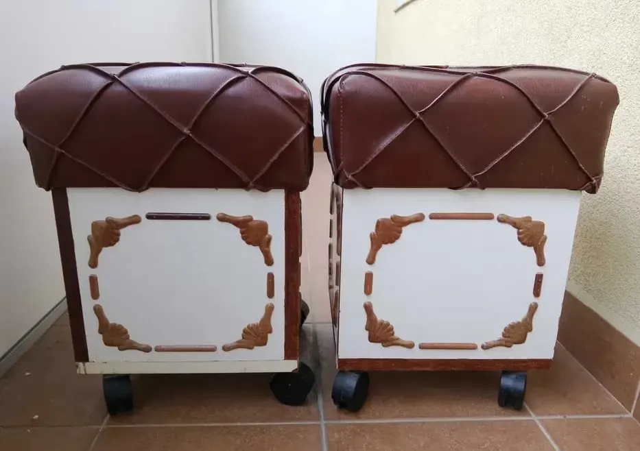 2 pufy w stylu vintage (antyki) — praca twórcy Ewa P. na Freshwall Marketplace