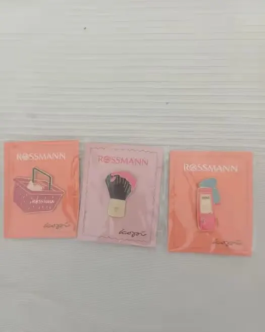 REZERWACJA piny rossmann — praca twórcy Wiktoria na Freshwall Marketplace