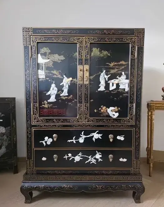 Ekskluzywna komoda chińska Chinoiserie - czarna laka i bogata inkrustacja masą perłową. Antyk. — praca twórcy Norbert M. na Freshwall Marketplace
