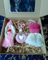 Box świąteczny z makramy różowy — ujęcie 4