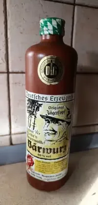 Butelka kamionkowa Bawarska zabytkowa — ujęcie 5