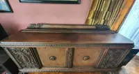 Piękny bufet z drewna - antyk. — ujęcie 2