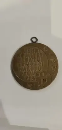 Medal pamiątkowy Toruń 1973 – Miejski Komitet Frontu Jedności Narodu – Kopernik — ujęcie 4