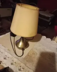 Sprzedam lampkę nocną w bardzo dobrym stanie — ujęcie 2