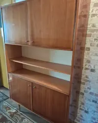 Szafa w stylu PRL — ujęcie 3