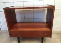 Szafka PRL oryginalny kolor — ujęcie 2