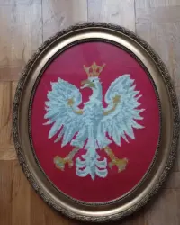 Godło, haft w oprawie — ujęcie 3
