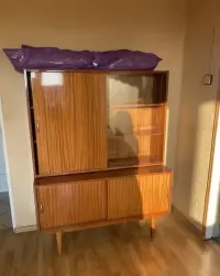 Komoda regal Retro PRL lakowrowane witryna — ujęcie 4
