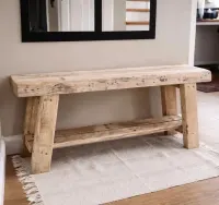 Ławka drewniana rustykalna z półką 90 cm | lite drewno z odzysku — ujęcie 2