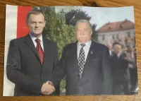 Oryginalna fotografia Donald Tusk i Lech Wałęsa – dwustronna, z listem Lecha Wałęsy na odwrocie | Pamiątka wyborcza. Wysylka gratis — ujęcie 3