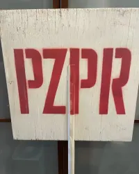 Pzpr szyld znak transparent PRL komuna vintage drewniany oryginalny — ujęcie 4