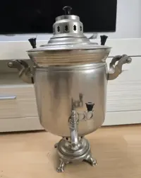Samowar aluminiowy ZSRR – klasyczny, kompletny, kolekcjonerski — ujęcie 5