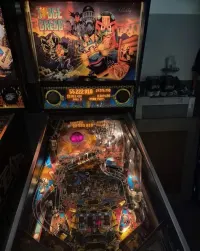 Flipper Pinball  No Fear  oraz Sędzia Dredd — ujęcie 2