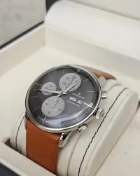 Junghans Meister Chronoscope — ujęcie 2