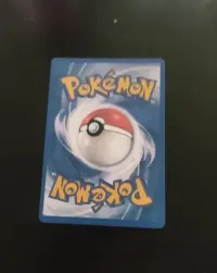 Karta Pokemon kolekcjonerska — ujęcie 2