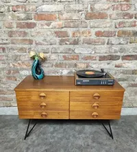 Komoda/szafka vintage prl po renowacji UNIKAT — ujęcie 2