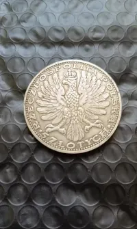5 zł Królowa Korony Polskiej 1928 r — ujęcie 2