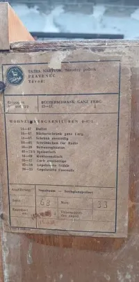 kredens PRL Tatra Nabytok projektant Frantisek Jirak — ujęcie 5