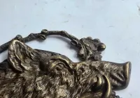 Duża plakieta myśliwska dzik, mosiężna (18 cm) — ujęcie 2
