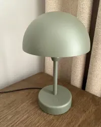 2x Lampy stołowa bezprzewodowe, zewnętrzna/ wewnetrzna ELLEN TO GO Nordlux 25cm, IP44, oliwkowa — ujęcie 2