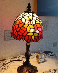 Lampa ,, Tiffany " witrażowa - Vintage — ujęcie 2