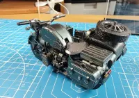 Metalowy model motocykla Zundapp KS 750 z koszem Gotowy złożony Piececool 11 cm 193 el. + gablota box manuale — ujęcie 3