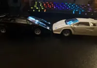 2 modele Lamborghini Countach LP 500 S skala 1:34 firmy WELLY — ujęcie 2