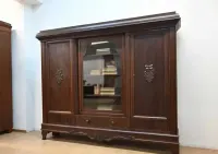 biblioteka międzywojenna gięte nogi s050702 — ujęcie 2
