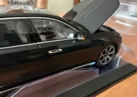 BMW i7 7 G70 1:18 Dealer Edition — ujęcie 4