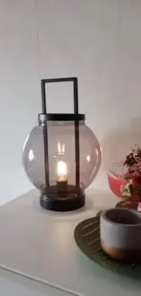 Dizajnerska Lampa w stylu loftowym z ozdobną żarówka. — ujęcie 3