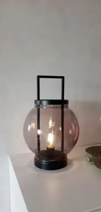 Dizajnerska Lampa w stylu loftowym z ozdobną żarówka. — ujęcie 5