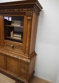 duża biblioteka orzechowa s050701 — ujęcie 5
