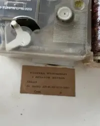 Fajansowy zegar ścienny PRL Metron – ręcznie malowany kobalt vintage — ujęcie 5