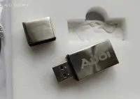 Kolekcjonerskie AUDI Tokyo 2011 Audi A1 Samurai Blue 2 x Pendrive itp. — ujęcie 4