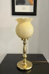 Lampa stołowa vintage retro, klimatyczna metal szkło — ujęcie 4