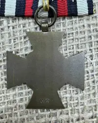 Medal bar Krzyż Hindenburga 1914 bez mieczy original ww1 — ujęcie 4