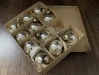 Srebrne stare bombki PRL vintage ozdoby świąteczne — ujęcie 4
