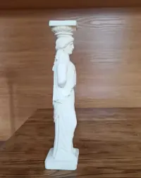 Piękna figurka z alabastru — ujęcie 3